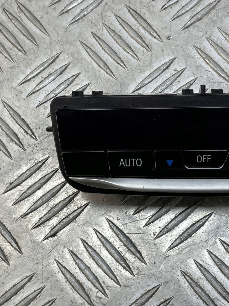 фото №13, Bmw оригинальный номер 5a3bbf4 3' g20 g21 4' g22 переключатель панель кондиционера обдув