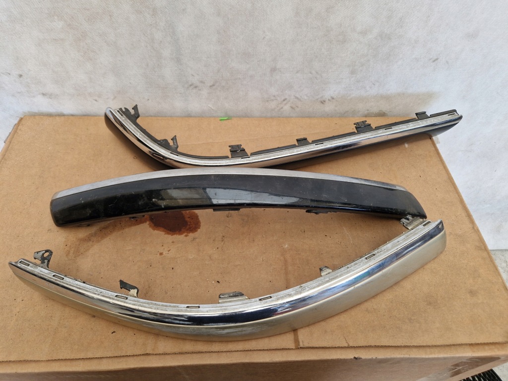 фото №1, Молдинг бампера правая задняя passat b5fl highline