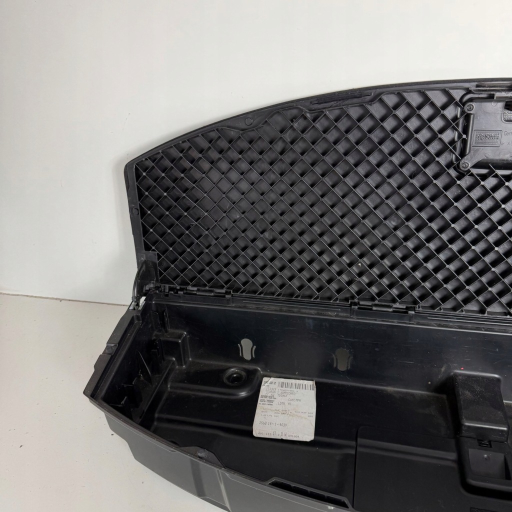 Полиця нижня багажника бардачок коробка volkswagen touran оригінальний номер 1t0867705h Недорого