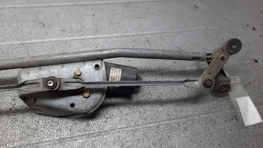 фото №4, Механизм дворник перед toyota avensis 98r