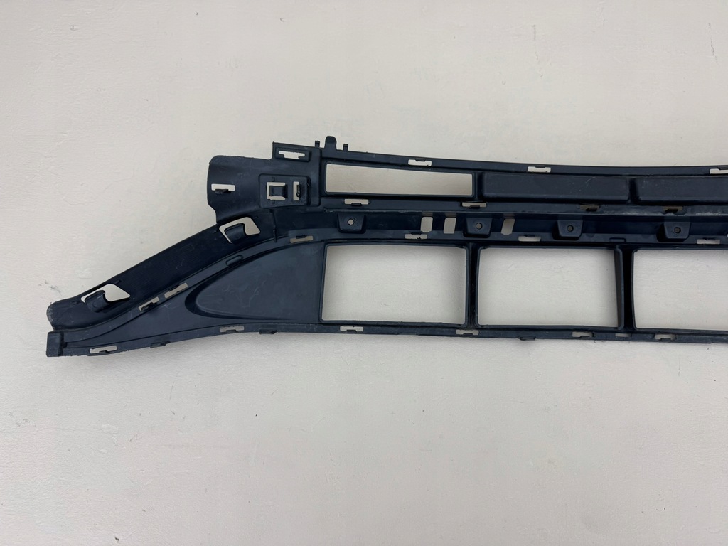 фото №13, Mercedes c klasa w206 21r- решётка средняя бампера перед a2068850602