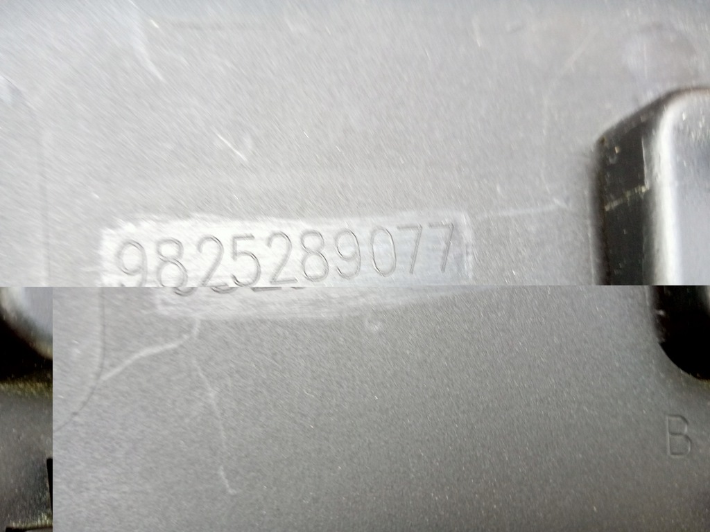 фото №9, Peugeot 3008 права молдинг крила задня 2016r-