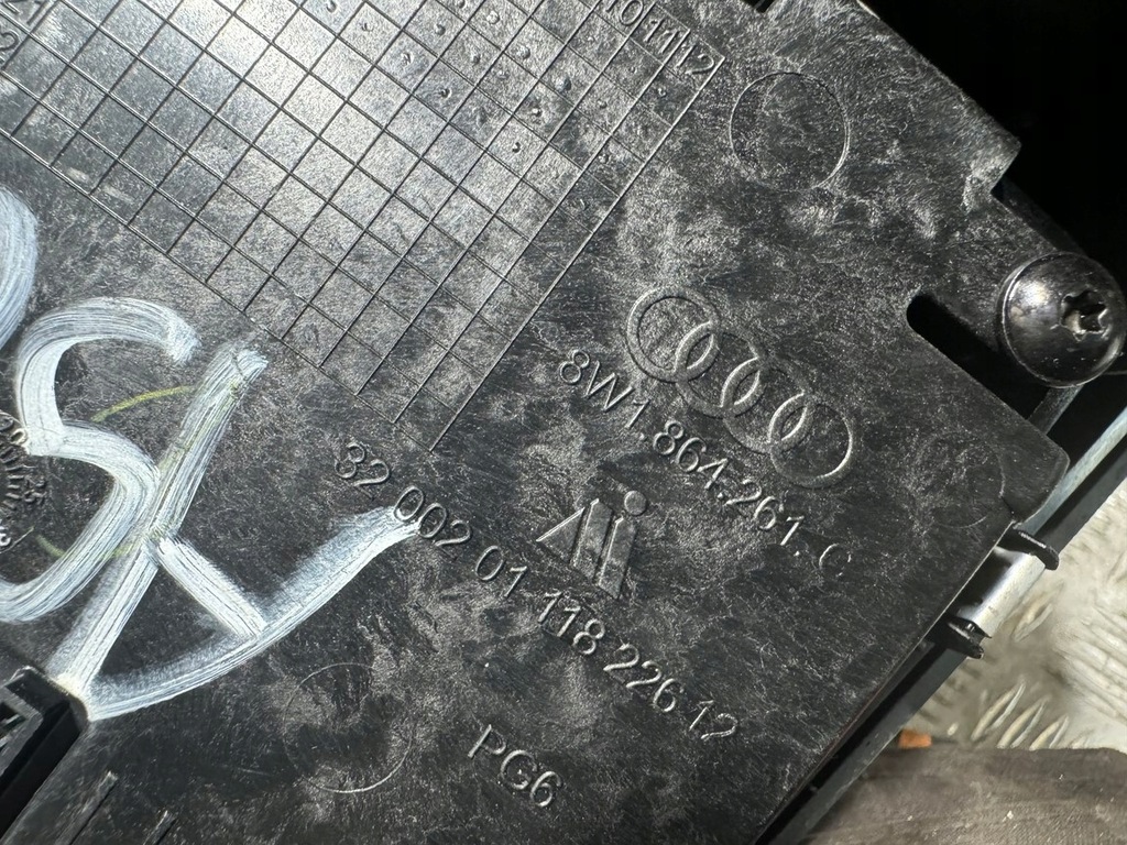 фото №6, Audi a4 b9 a5 8w рамка панель середній mmi гальмо 8w1864261c eu