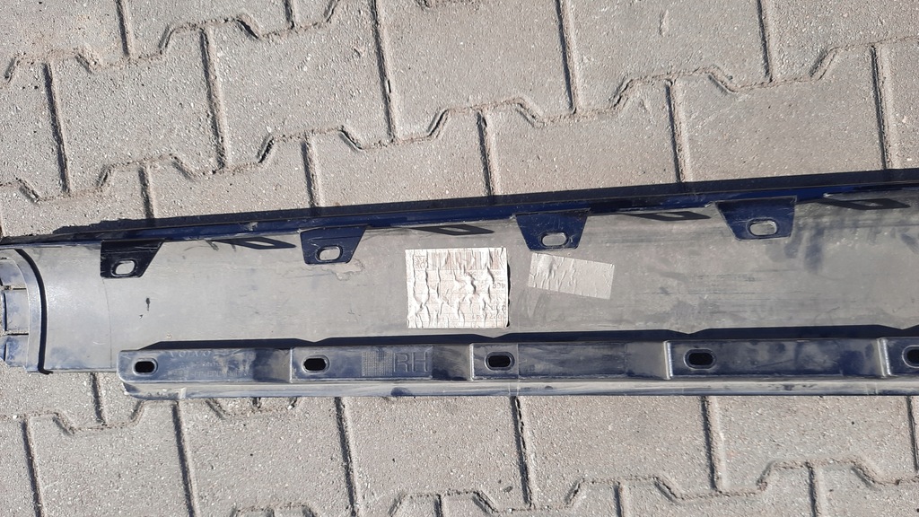 фото №11, Молдинг поріг права 30787151 volvo c70 06-13r