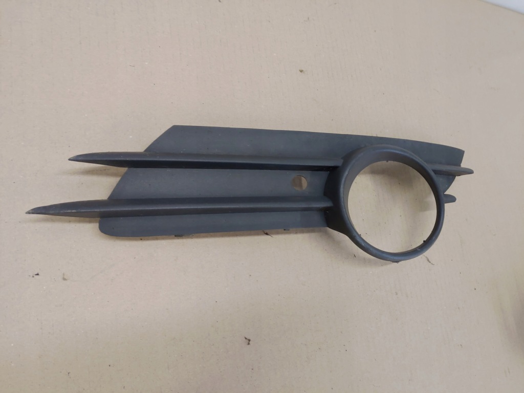 Противотуманная фара + решётка бампер левое  перед opel corsa d Доставка