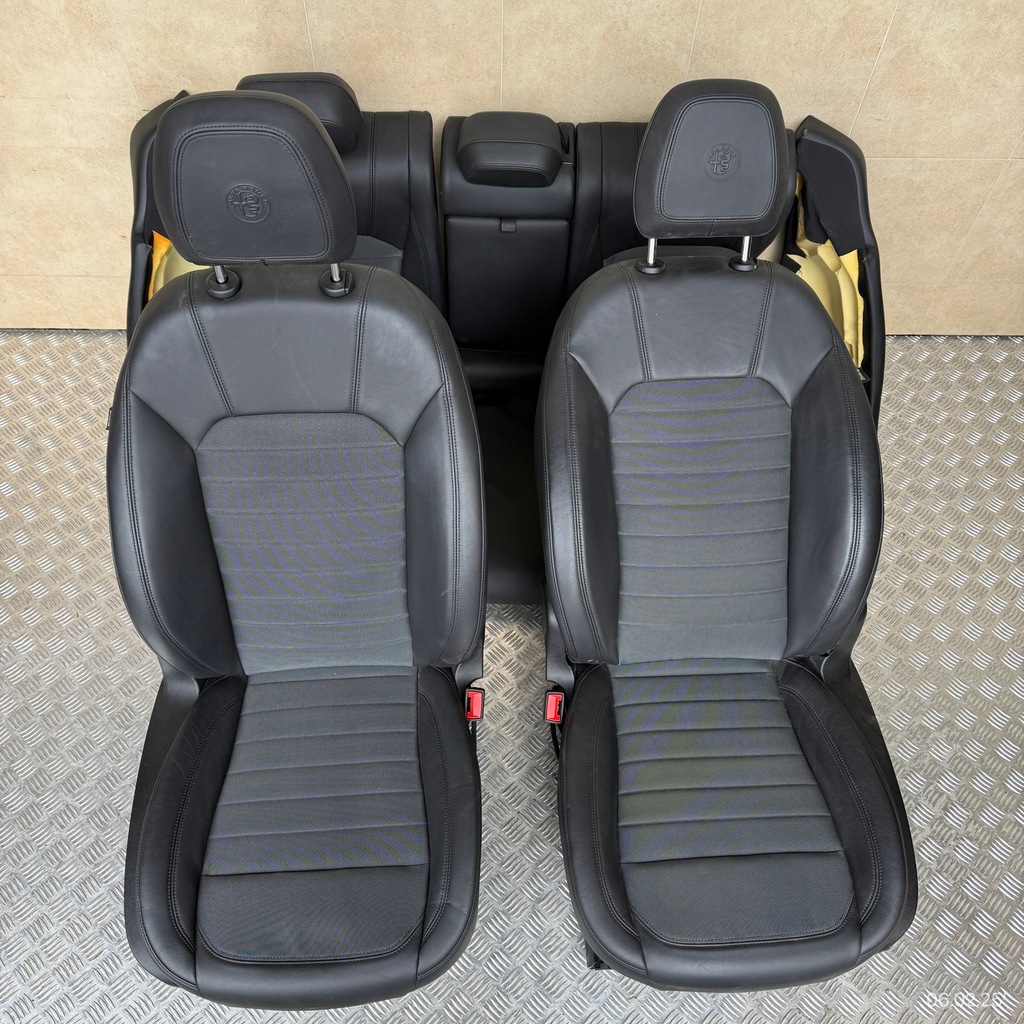 фото №1, Сидіння шкіряний заднє сидіння тунель комплект alfa romeo giulia 2017 rok