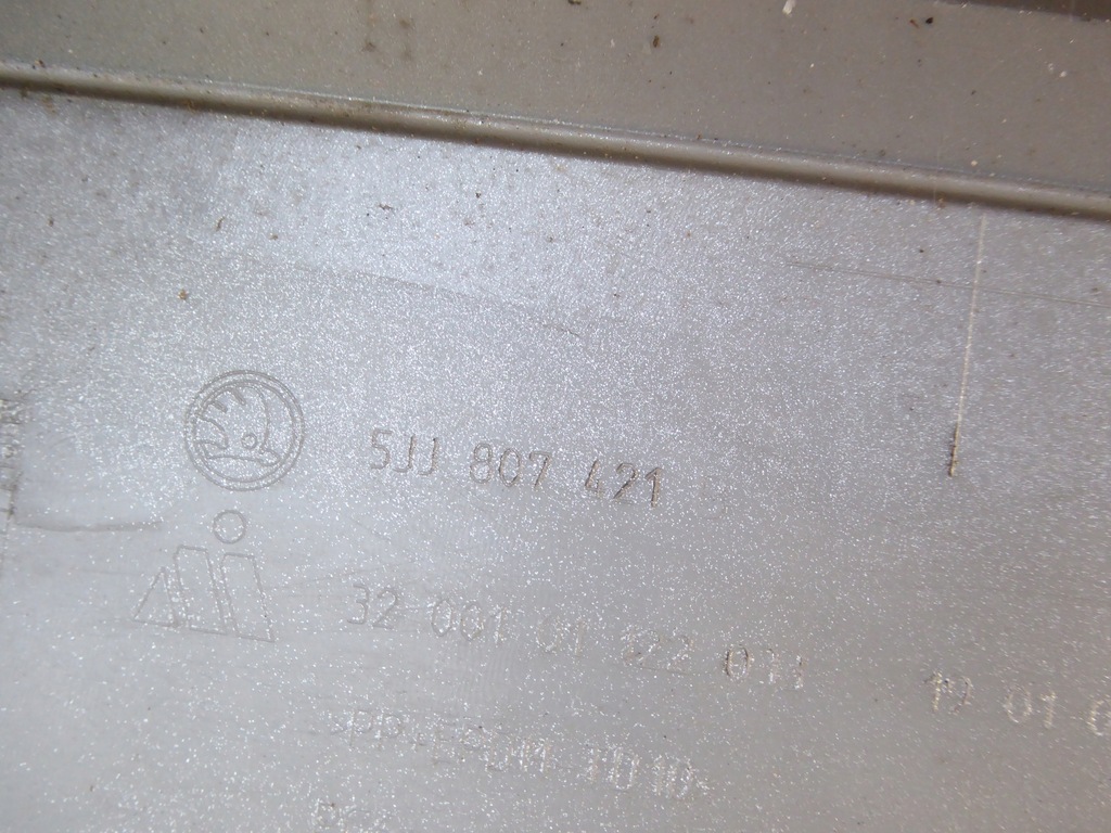 фото №14, Бампер задняя задний skoda rapid spaceback 5jj807421