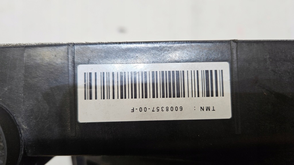 Радіатор кондиціонера вентилятор tesla model s рестайлінг  6008357-00-f Оригінал