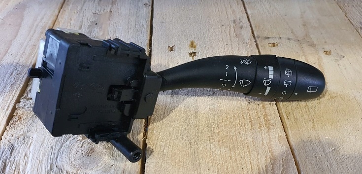 фото №1, Hyundai i30 07-12 важіль перемикач комбінований