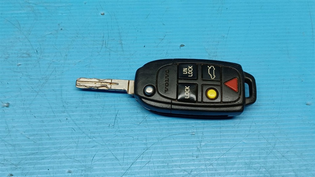 фото №1, Volvo xv60 xc90 ключ pilot