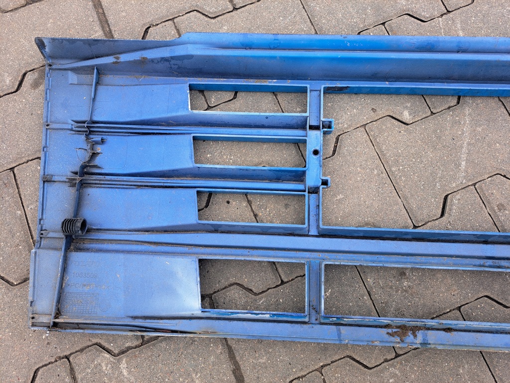 фото №7, Решётка радиатора решётка радиатора капот нижняя volvo fh fm 12