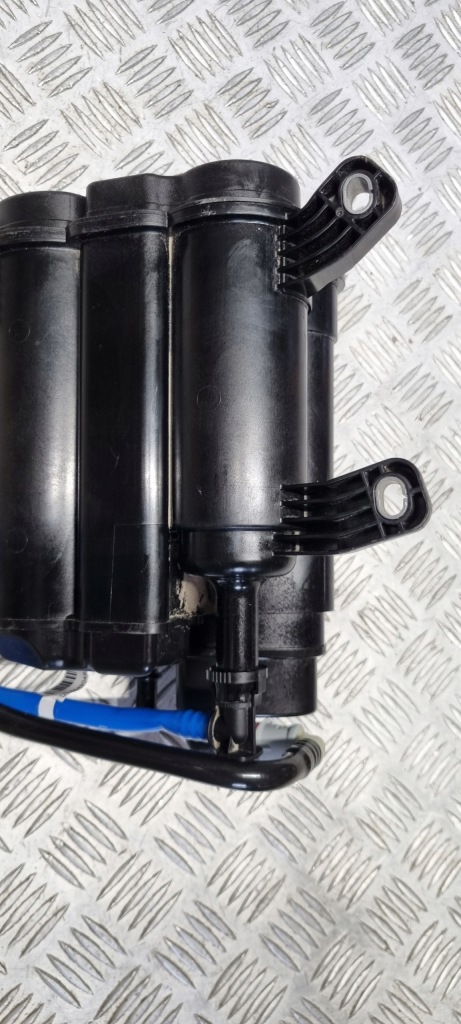 Bmw g05 g06 g15 g16 g20 g21 бак фильтра уголь активированного 7475674 Оригинал