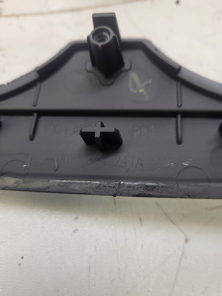 фото №6, Рамка консоли центральной audi a4 b9 a58w 8w1864241a