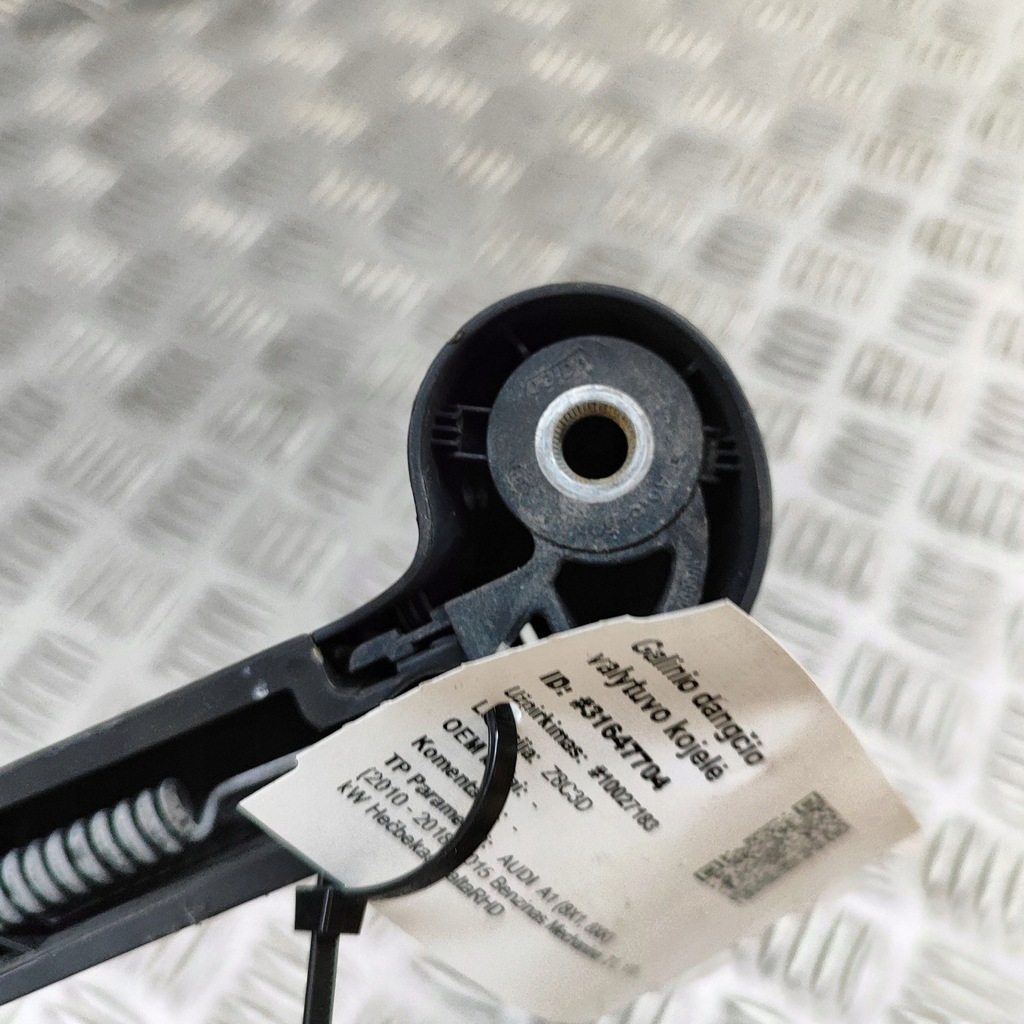 фото №6, Audi a1 2015 важіль двірники скло задній