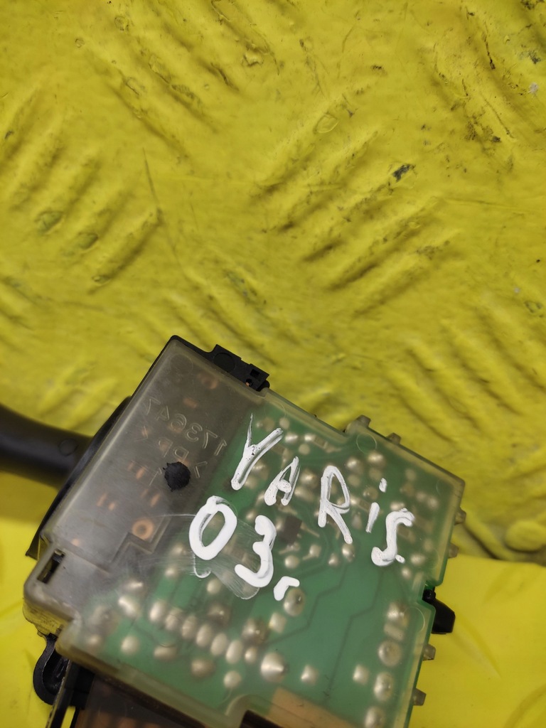 фото №6, Toyota yaris i переключатель дворник 173647