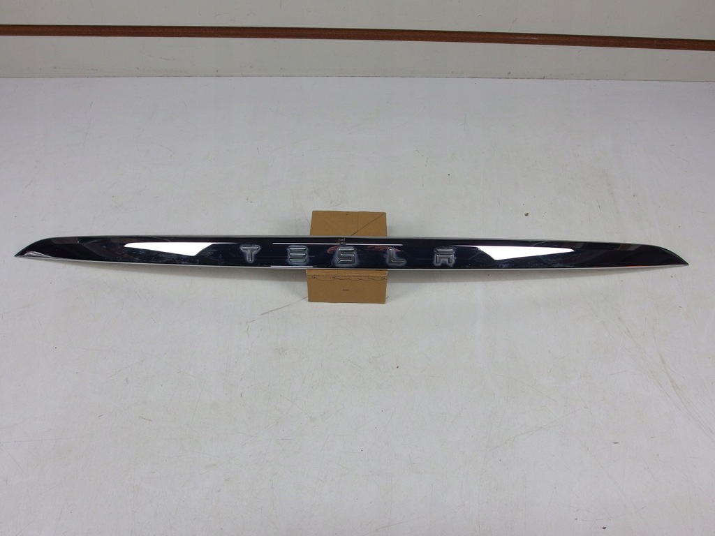 фото №1, Молдинг кришки задній хром tesla x