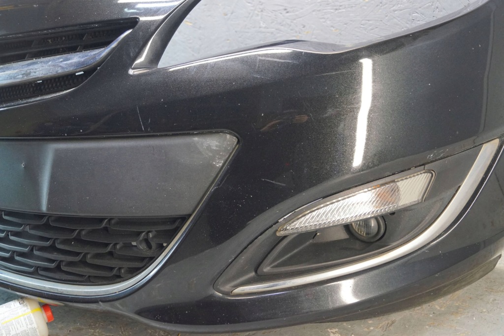 Opel astra j iv рестайлинг  бампер перед z2429 Киев