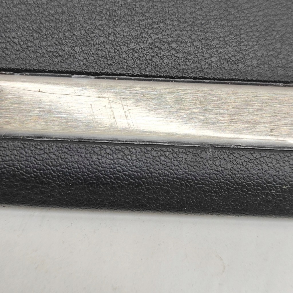 фото №5, Kia ev6 2023 левая сторона молдинг порог задняя