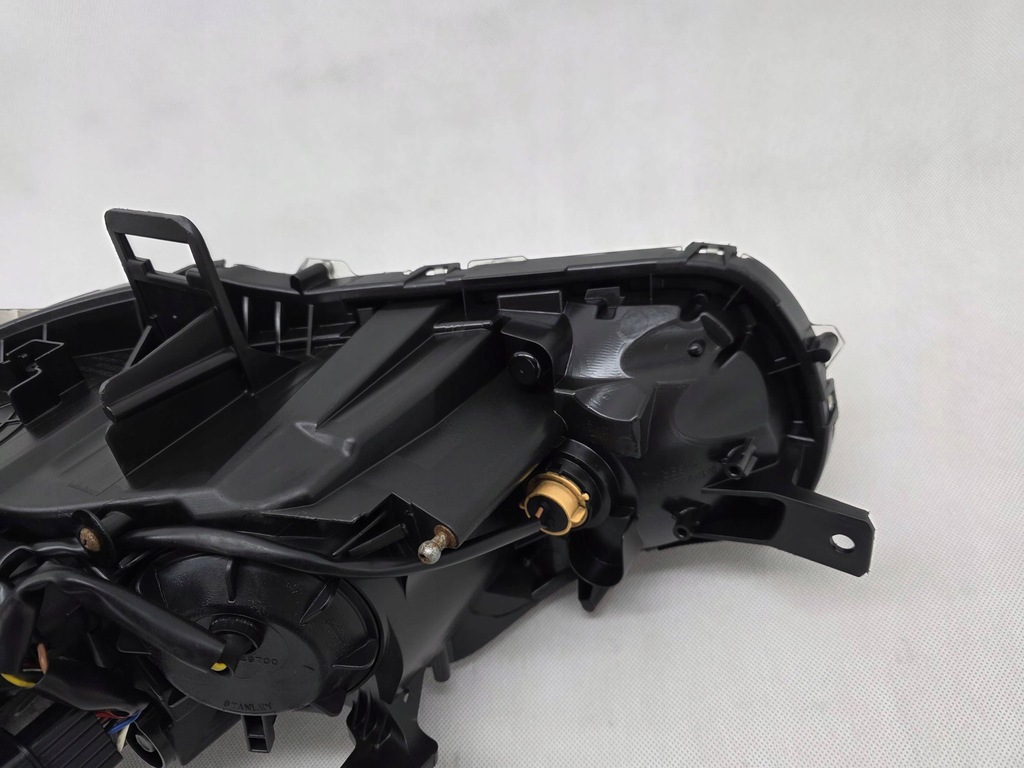 фото №12, Mitsubishi outlander ii 2 lift 10-12 лампа перед передняя правая eu p8926