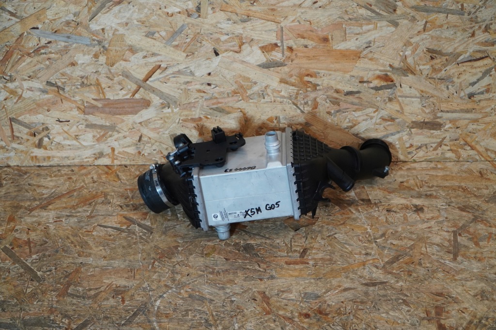 Интеркулер 5a2c233 5a2c232 bmw x5 m g05 x6 g06 4.4b 24r новая 0km оригинал в Украине