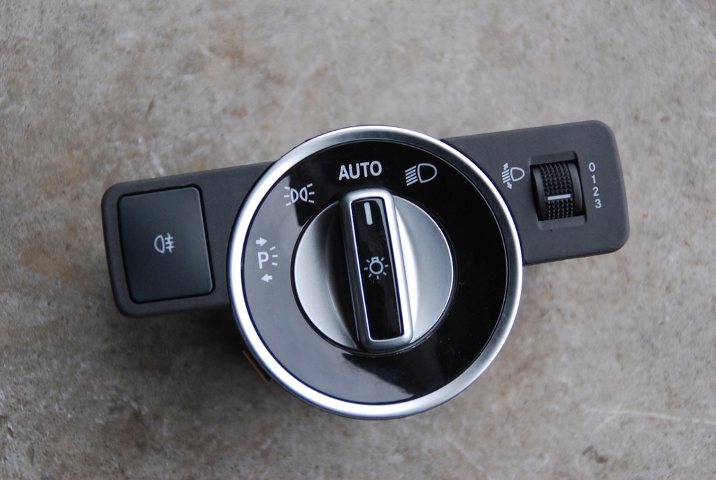 фото №1, Mercedes r172 slk выключатель переключатель света