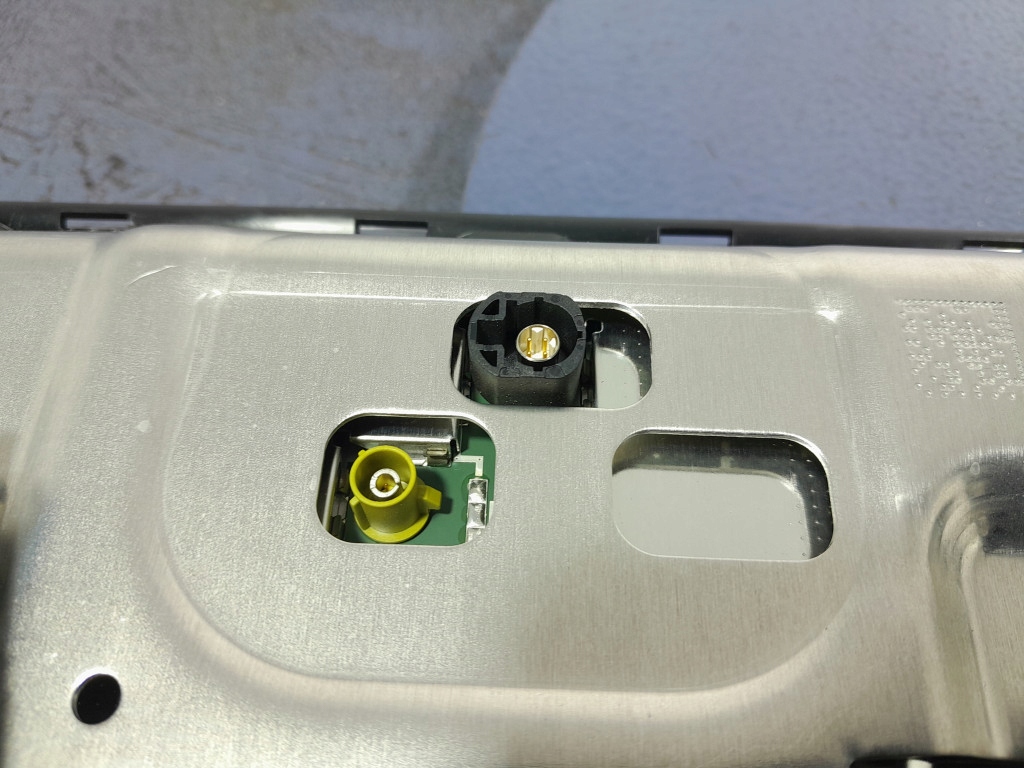 фото №10, Mercedes e w213 2.0d 194 km счетчик приборы экран дисплей a2135405292