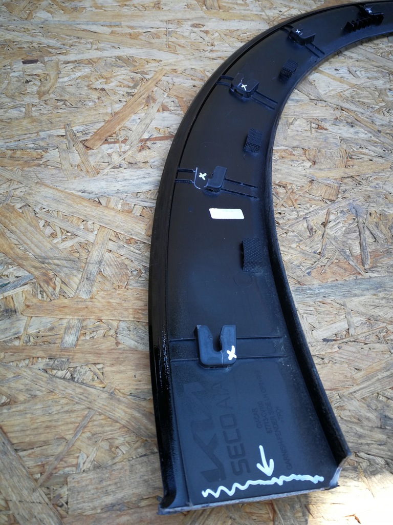 фото №10, Kia ev6 2022- молдинг крила лівий перед