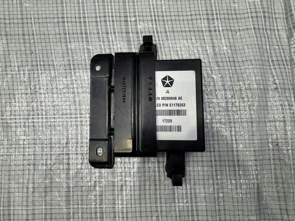 фото №1, Модуль pdc jeep wrangler jl 68289848ae