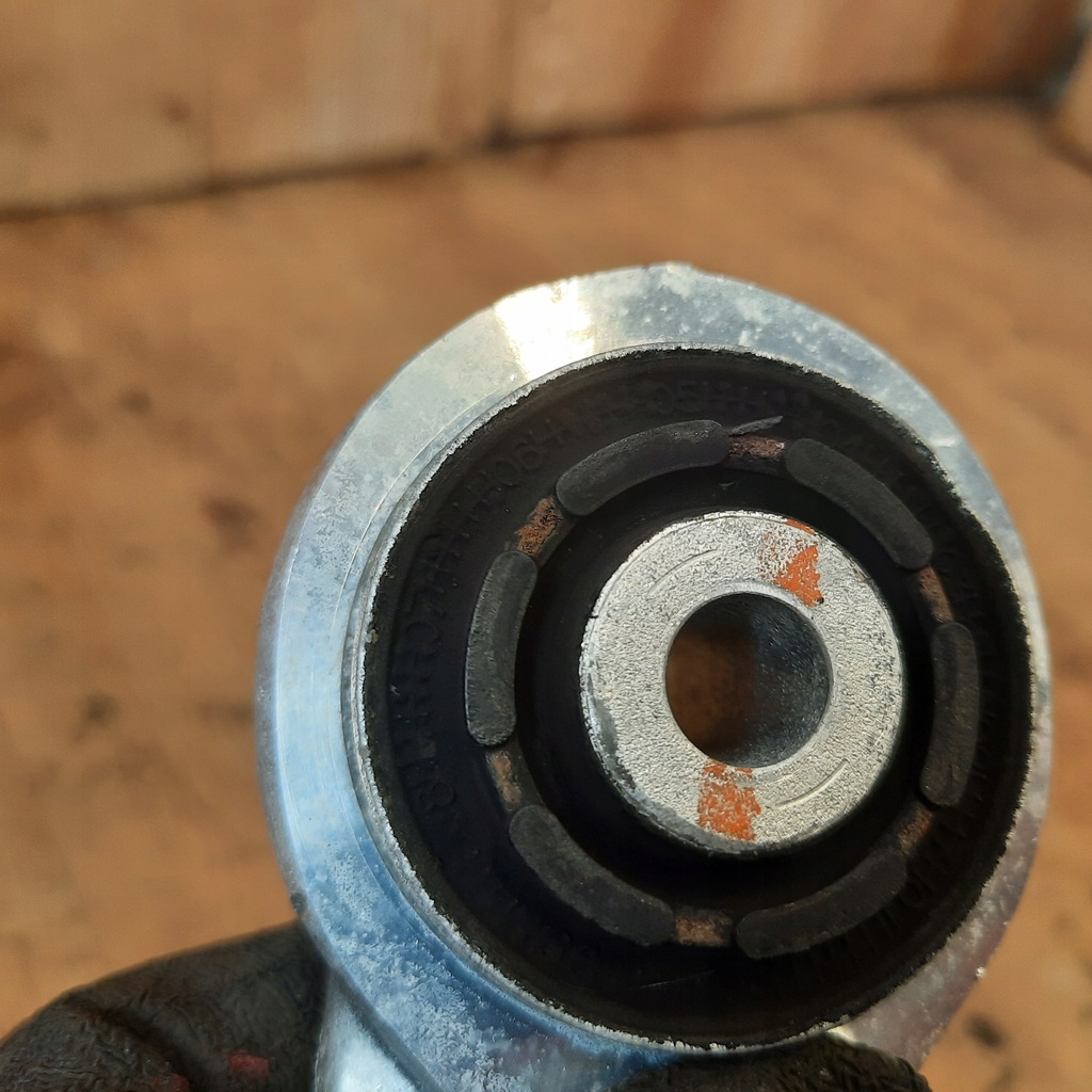 фото №7, Jaguar xf 2.7d важіль передній верхній правий 9435