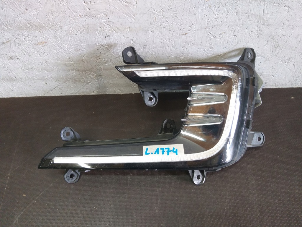 фото №1, Противотуманная фара левый vw passat b8 gte led