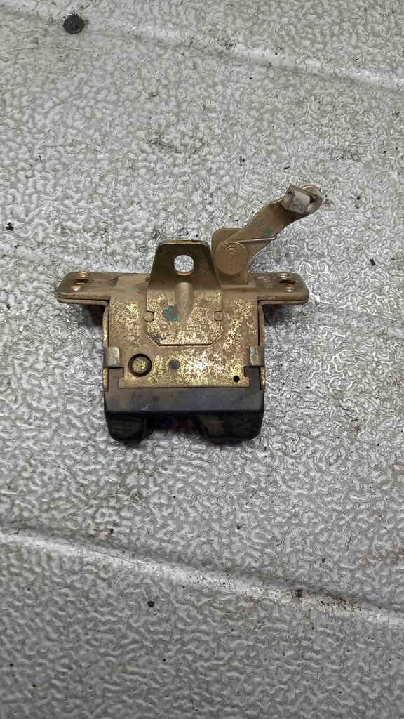 фото №1, Замок крышки opel corsa b 99r 1.0b