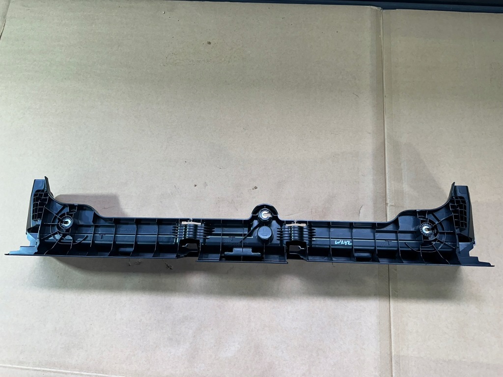 фото №5, Молдинг, кронштейн багажника, захист, підсилювач mercedes b klasa w247 m