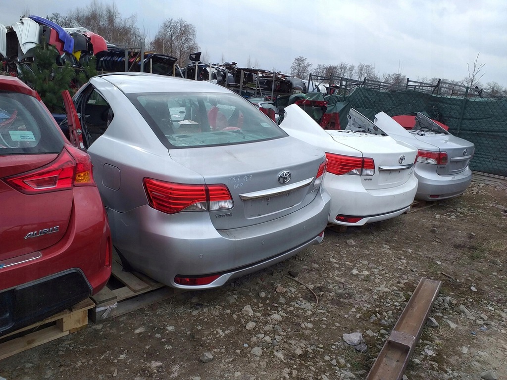 фото №8, Toyota avensis t27 молдинг дахова прокладка права