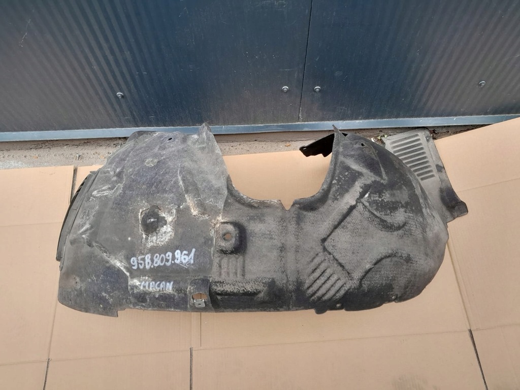 фото №1, Porsche macan подкрылок передние левая 95b809961