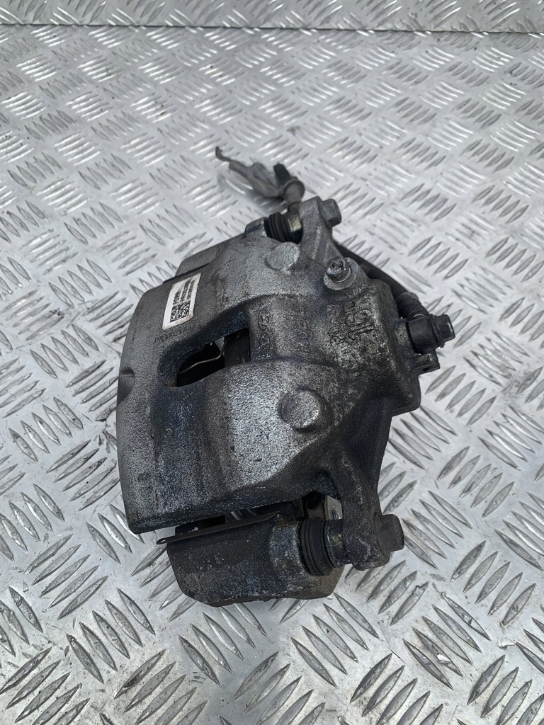 фото №1, Суппорт тормозной правый перед ceed iii kombi lift 21-