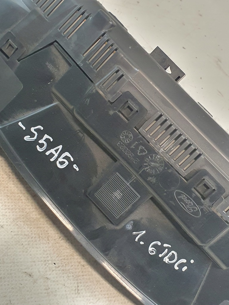 фото №8, Счетчик приборы bm5t-10849-cn ford focus mkiii 3 1.6 tdci 11r.