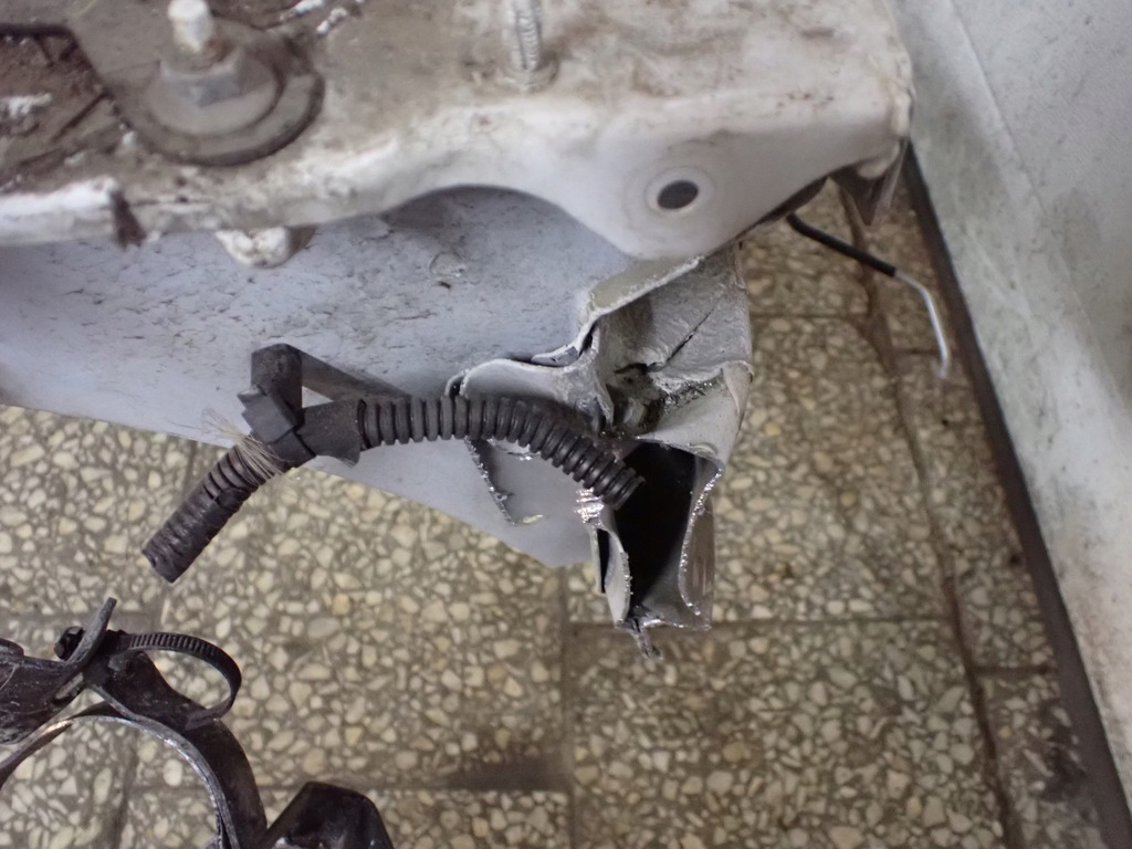 фото №6, Четверть блок двигателя порог крыло правый p dacia dokker 2018 ice white bc ov369