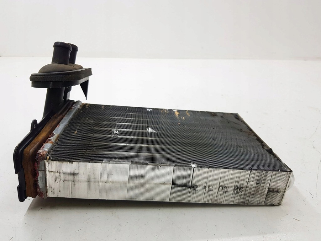 фото №8, Volkswagen golf iv 1998 радиатор отопителя