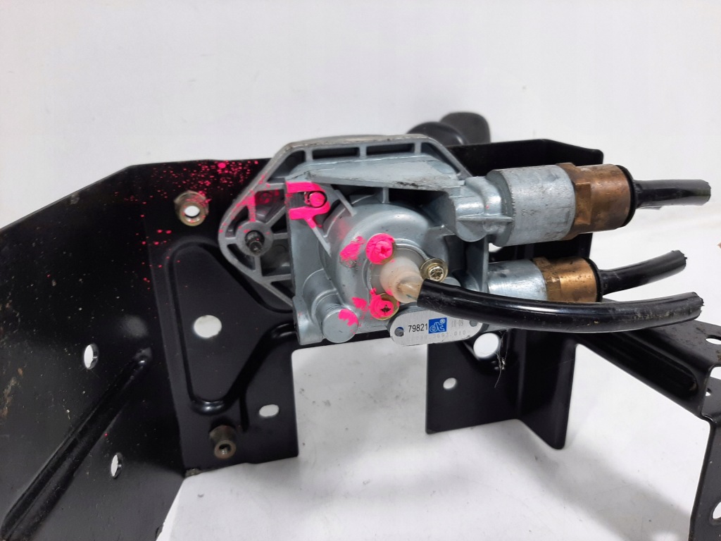 Renault premium route 05r 420dci важіль клапан гальма ручного Зі Шроту