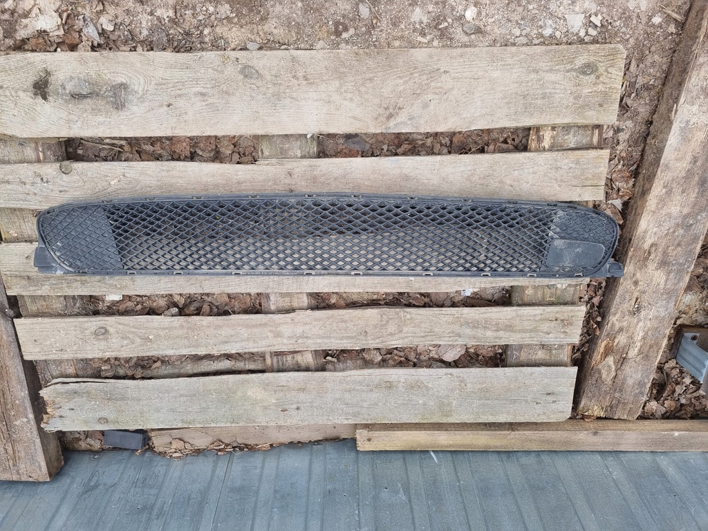 фото №1, Mercedes w177 решётка бампера перед решётка радиатора