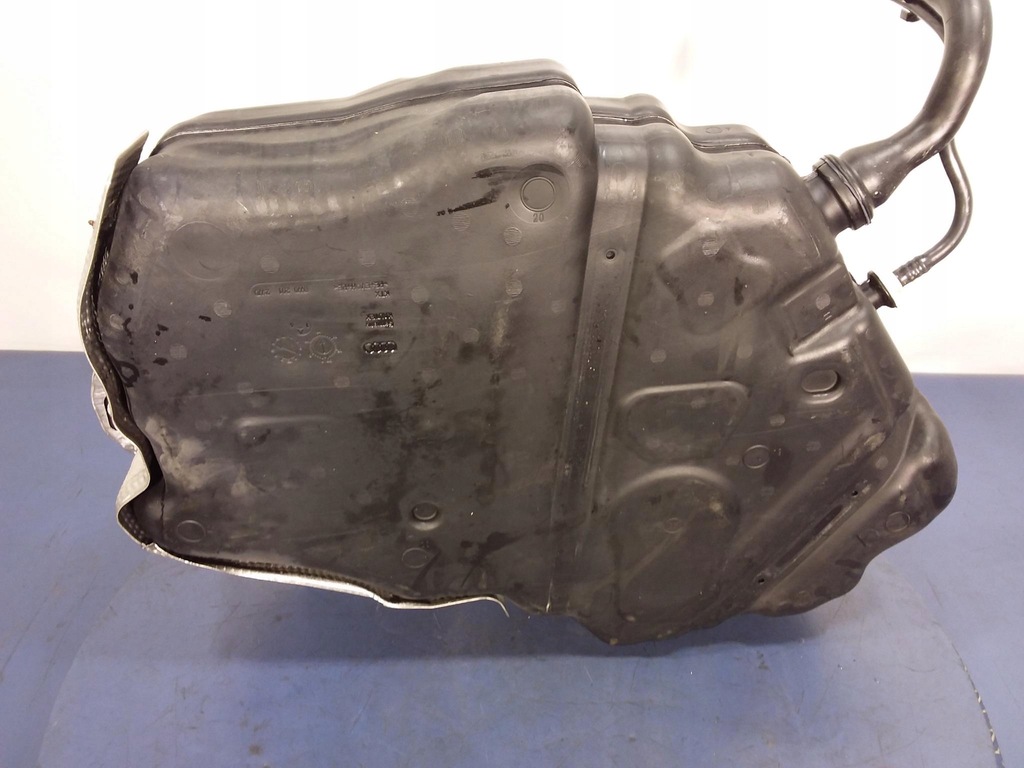 фото №7, Audi a4 b9 avant 2.0 tdi бак топлива