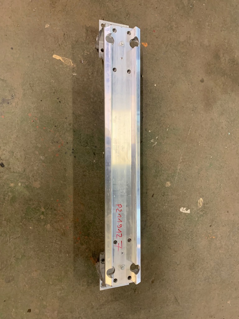 фото №8, Балка усилитель задняя defender l663 l8b2-17b892-ae