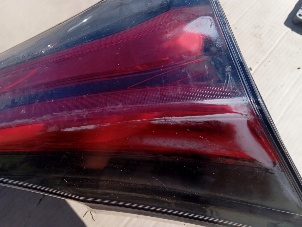 фото №13, Toyota rav4 iv lift лампа 16- задняя задняя левая w крышка внутренняя грязная!!