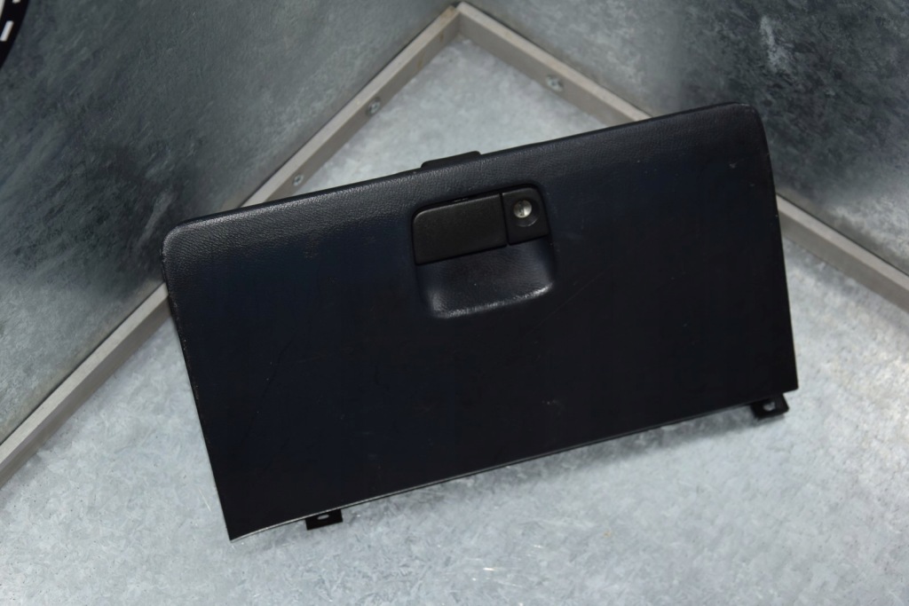 фото №1, Honda civic vii 77501-s6a-g010-20 бардачок полиця