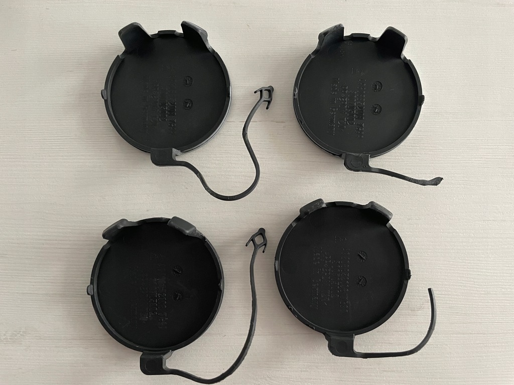 фото №8, Mercedes benz actros mp4 2011- заглушка фаркоп перед оригинал