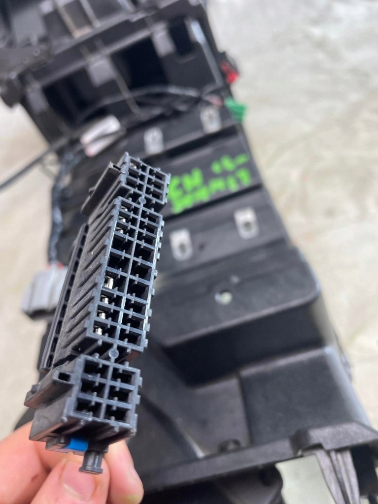 фото №8, Jeep grand cherokee 15- подлокотник туннель средний usa