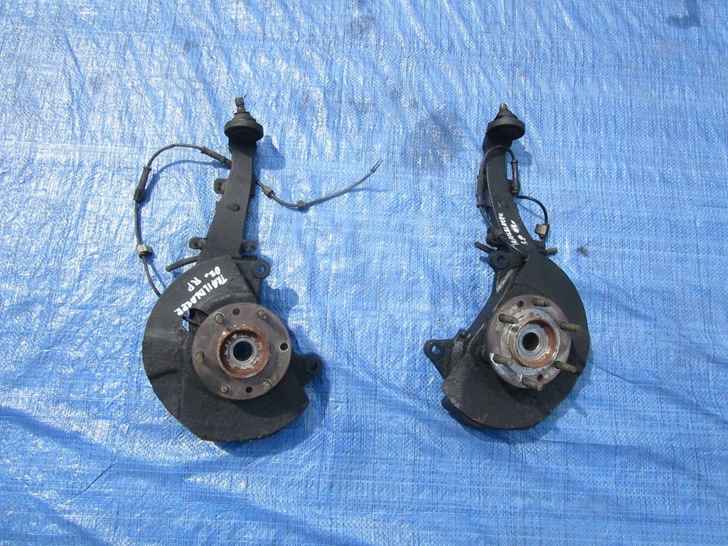 фото №1, Chevrolet trailblazer 4.2i 2001 поворотный кулак перед abs