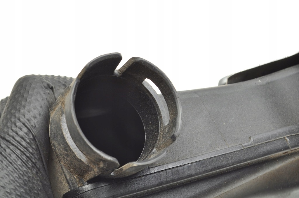 фото №9, Bmw 8 g16 gran coupe 3.0 резонатор повітря 8607950