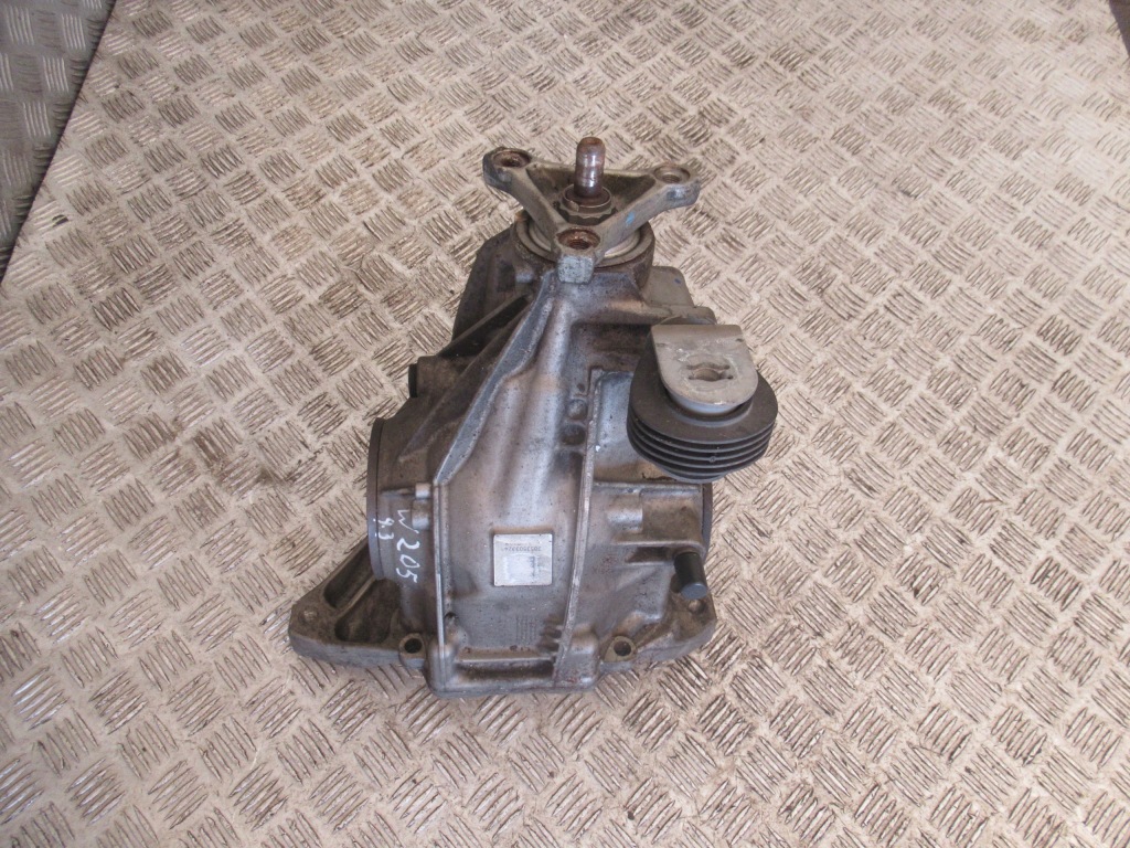 фото №1, Міст задня задній mercedes w205 4.3 2053503324
