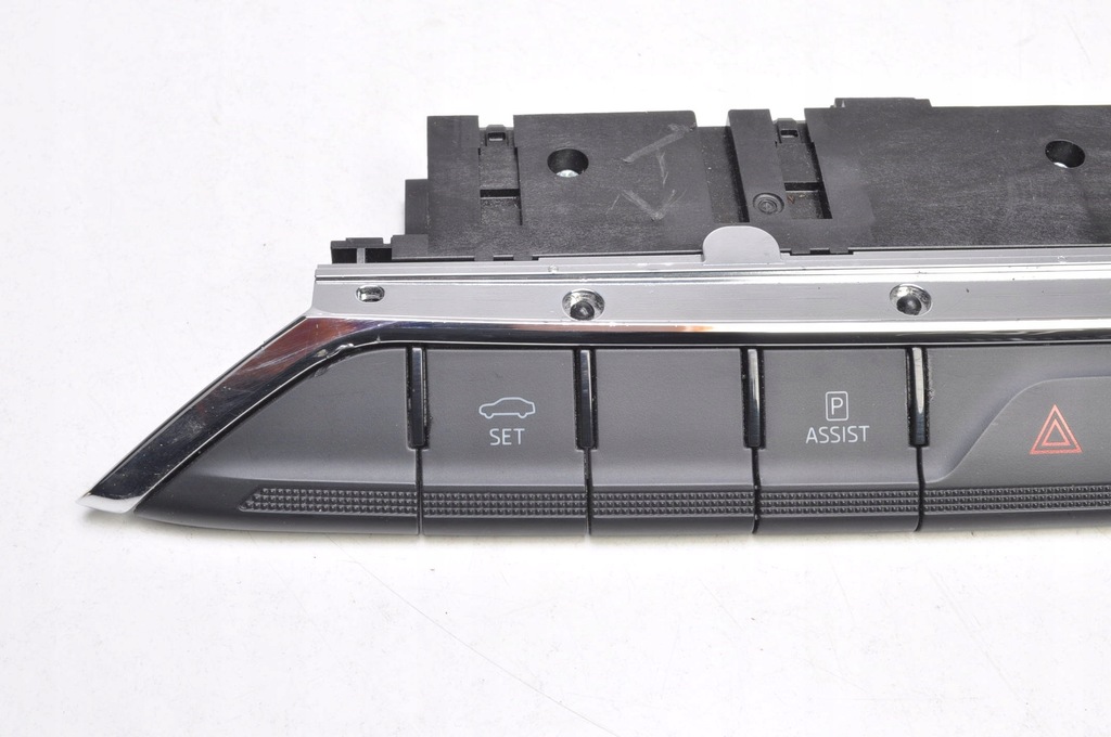 фото №7, Skoda octavia iv панель переключателей 5e3925200f